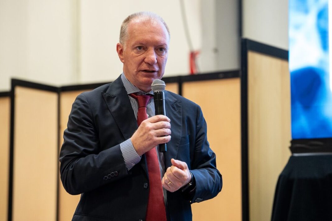 Durante la seconda giornata di lavori della Cybsec-Expo di Piacenza, Giovedì 22 Maggio, si è tenuto il convegno organizzato dalla Polizia Postale, intitolato 
