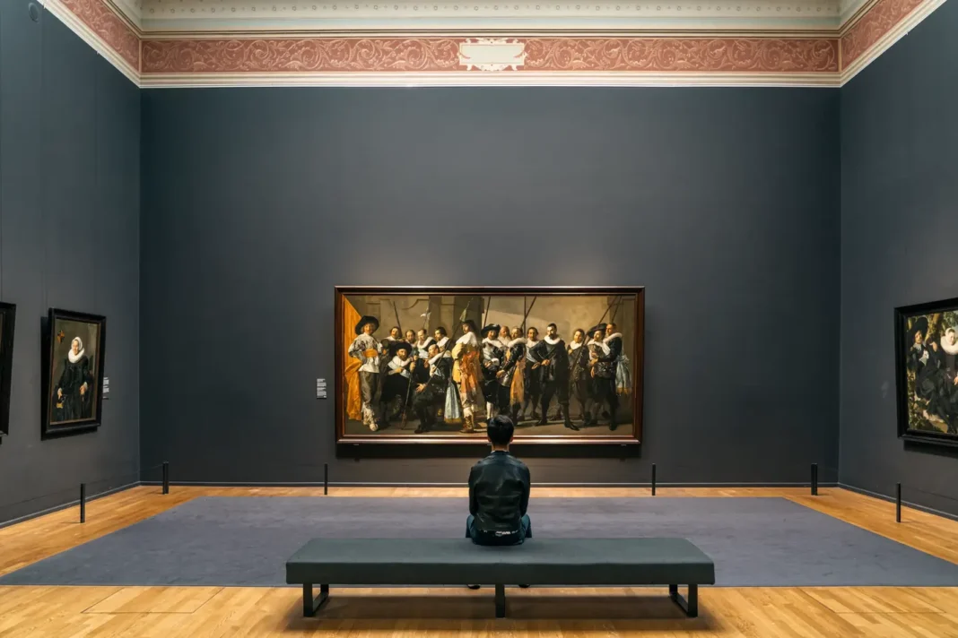 Nel mondo odierno, sempre più digitale, la conservazione del patrimonio culturale si estende ben oltre i monumenti fisici e i musei. Archivi digitali, mostre online e documenti storici digitalizzati sono, di fatto, diventati essenziali per salvaguardare la storia e l'identità nazionale.