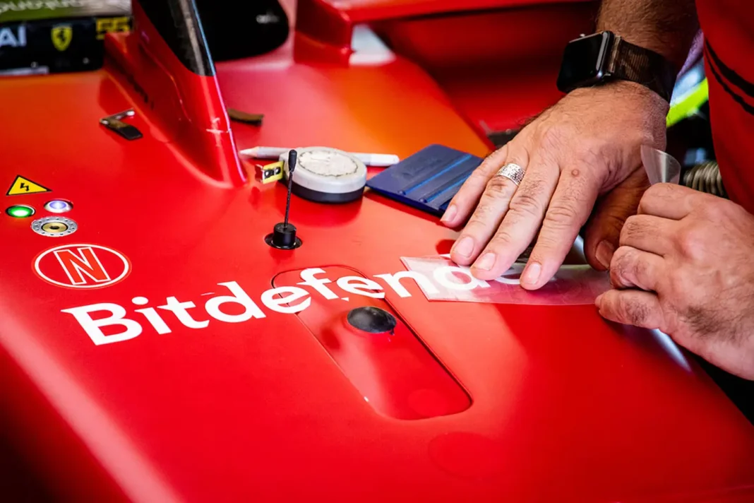 Bitdefender, leader mondiale nella cybersecurity ,che fornisce le migliori soluzioni di prevenzione, rilevamento e risposta alle minacce in tutto il mondo, correrà ancora per almeno tre anni sulle pance delle Rosse di Maranello, rafforzando una partnership solida e duratura.
