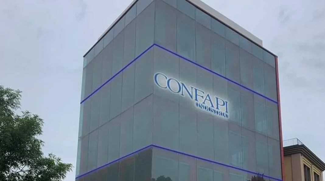 confapi-piacenza-194798.660x368 Questa sera, venerdì 31 Ottobre, alle 17:30, si terrà il convegno “Affrontare la sfida della cybersicurezza nelle PMI italiane”, organizzato da Confapi Industria Piacenza nella sede di via Menicati.