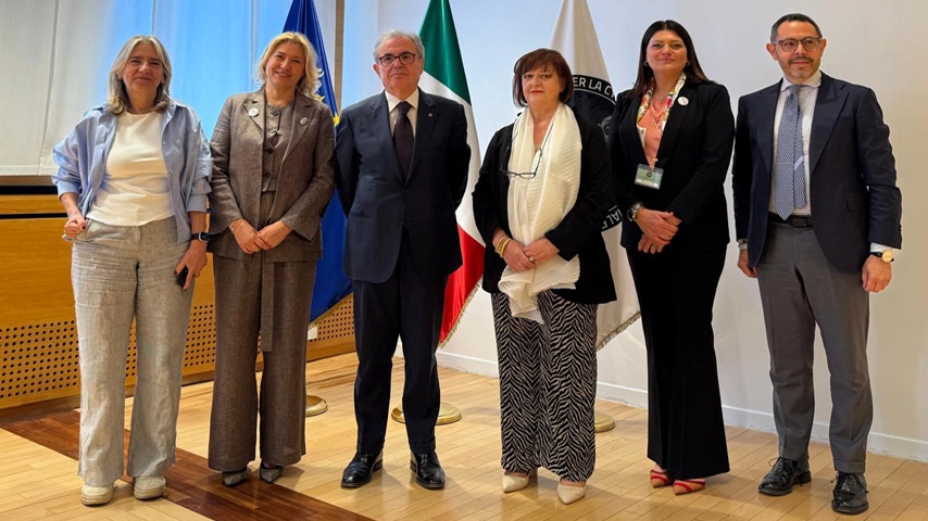 L'Agenzia per la Cybersicurezza Nazionale ha sottoscritto un protocollo d'intesa con l'associazione Women4Cyber, volto ad elaborare strategie di rafforzamento delle competenze e delle consapevolezze nel settore della sicurezza informatica, con particolare focus sul superamento del divario di genere.