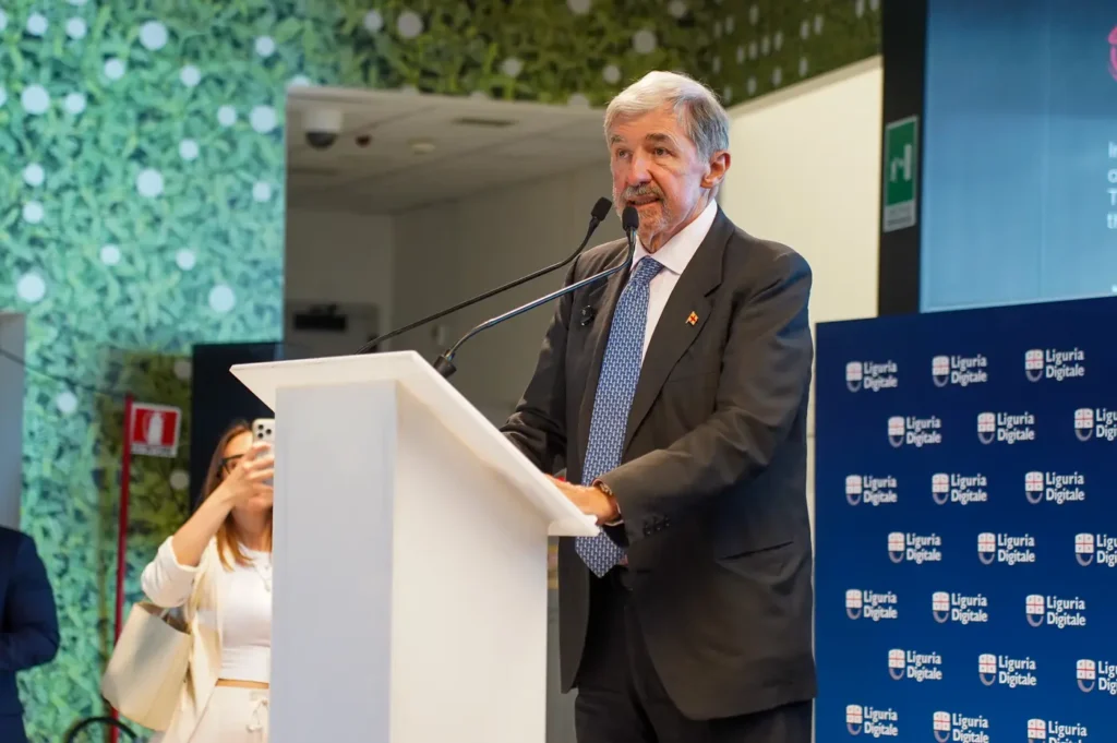 È stato inaugurato, a Genova, il Security Operation Center di Liguria Digitale, la società ICT della Regione Liguria, un'infrastruttura tecnologica avanzata che, grazie a 23 postazioni operative e a 32 maxischermi, garantirà un monitoraggio elevato e una maggiore protezione per i sistemi digitali della pubblica amministrazione ligure. In particolare, si parla di 30mila postazioni di lavoro e oltre duemila siti coperti.