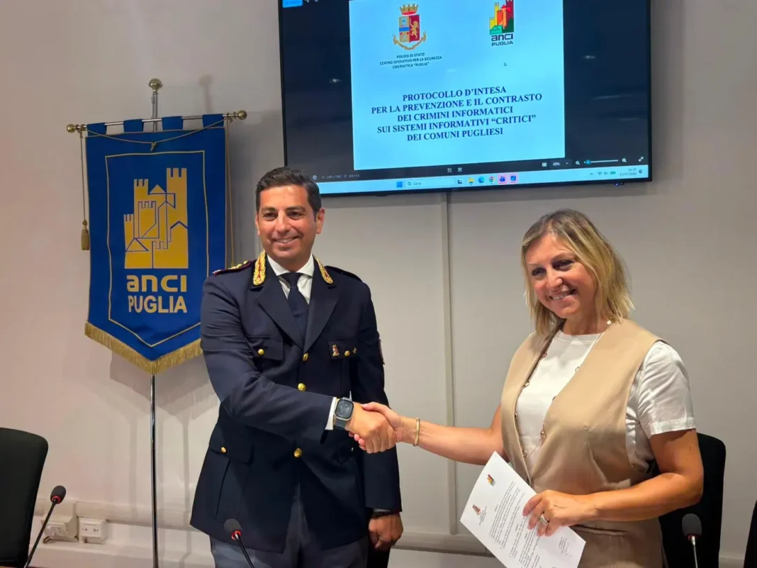 L'associazione dei Comuni pugliesi (ANCI Puglia) e il Centro operativo per la sicurezza cibernetica “Puglia” della Polizia Postale hanno firmato un protocollo d'intesa volto a rafforzare la sicurezza digitale degli enti locali.